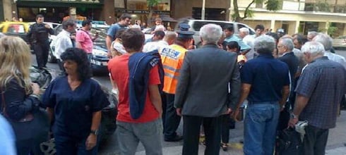 Es #FalsoEnLasRedes el subsidio de $8.500 para el asaltante “linchado” en Palermo